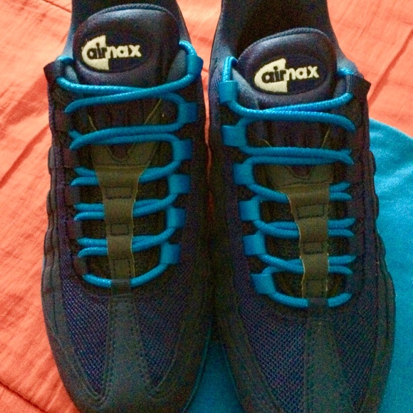 Air Max 95, Jesus Walks, CUSTOM Design, 2021 - Picture 4 of 16